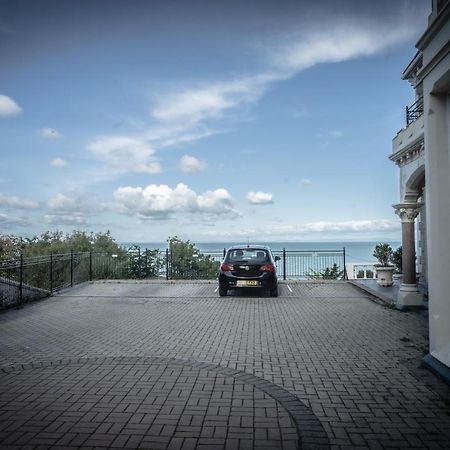 Victorian Penthouse With Panoramic Sea Views Apartment Ilfracombe Bagian luar foto